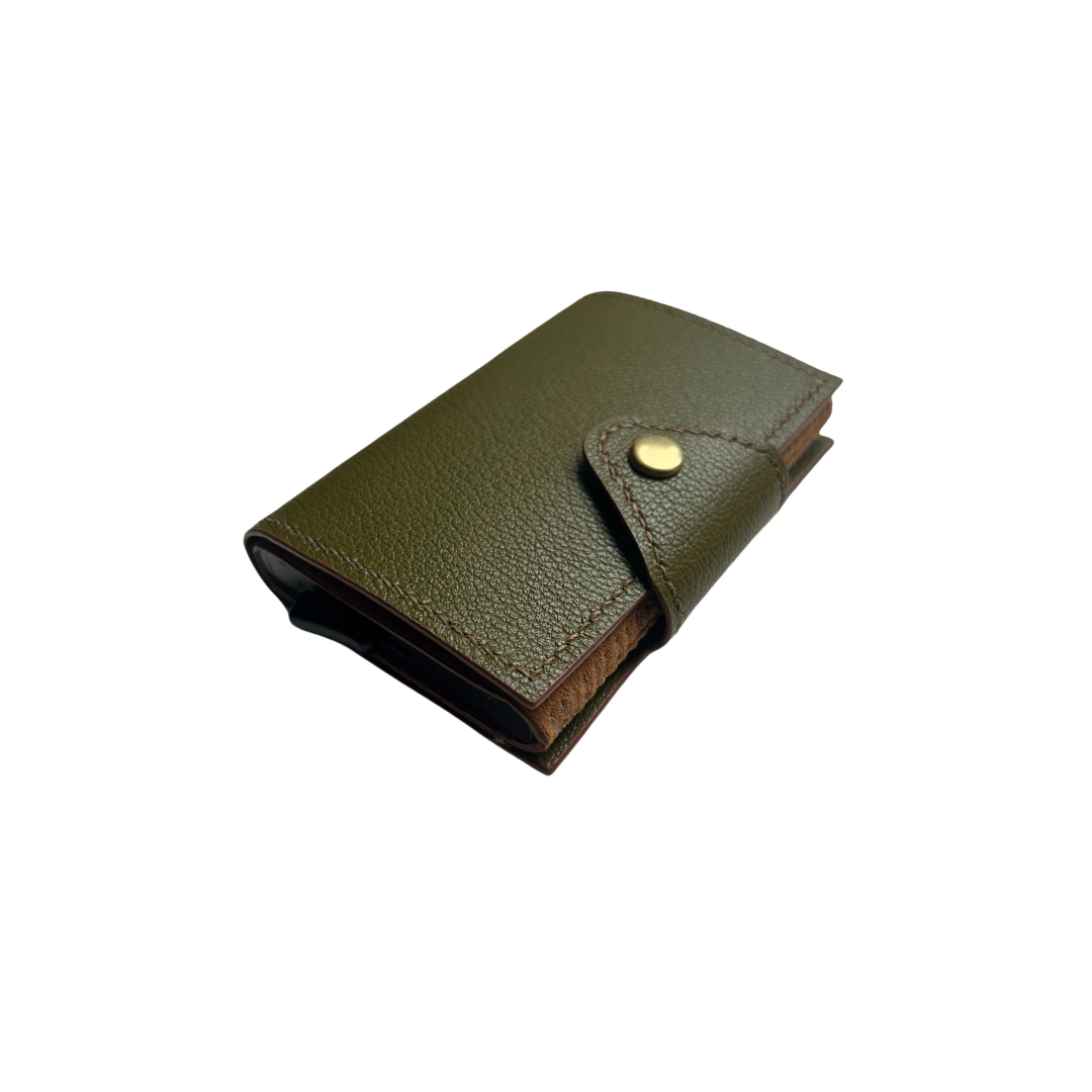 Swift Access Wallet: Suede