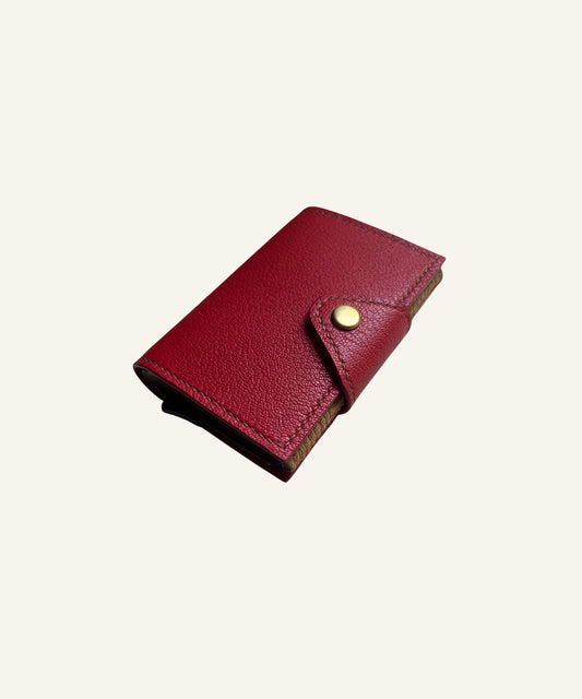 Swift Access Wallet: Suede